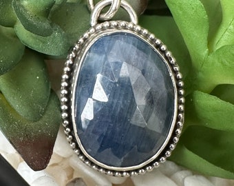 Rose cut sapphire pendant