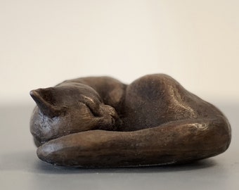 Figurine Chat endormi pour rebord - 10 cm