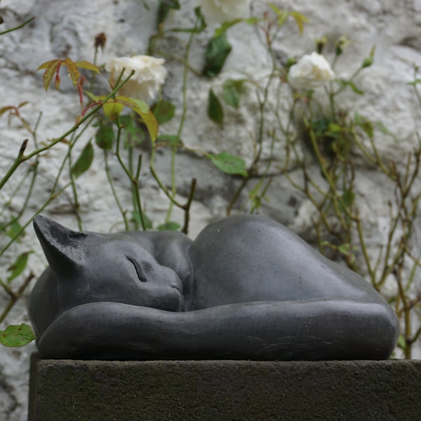 Life-Sized Curled Cat Grave Memorial Sculpture - Slate Resin