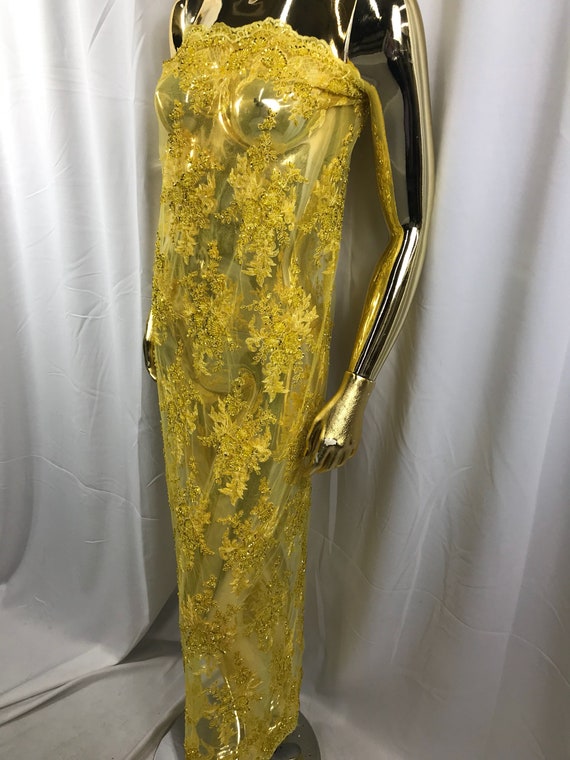 Tissu perlé - brodé de dentelle brodée à la la à main jaune avec des pierres précieuses paillettes fleur mariée maille robe mariage par la Cour ed403e Tissu perlé - brodé de dentelle brodée à la la à main jaune avec des pierres précieuses paillettes fleur mariée maille robe mariage par la Cour ed403e