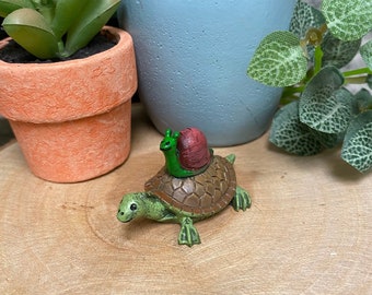 Fairy Garden | Turtle & Baby Snail Miniature Figurine | Resin Animal Figures Fairies Gnomes | Outdoor Mini Pond Decor
