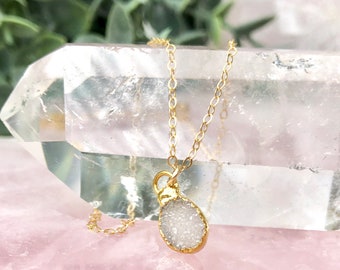 Tiny Druzy Teardrop Necklace, Natural Druzy Pendant Necklace, Rough Gemstone Necklace, Boho Necklace, Bridesmaid Gift for Sister Friend Mom