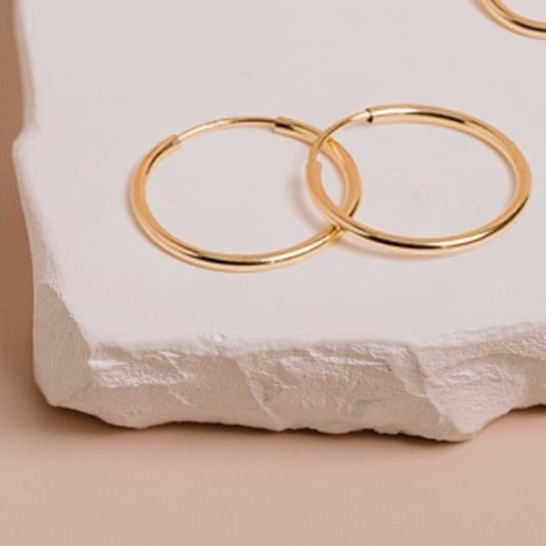 Simple Hoop, Huggie Earring, Live in Hoops, Tiny Hoops, Minimal Hoops, Sleeper Earrings, Huggie Hoop, Everyday Earrings, Gold, Rose, Silver