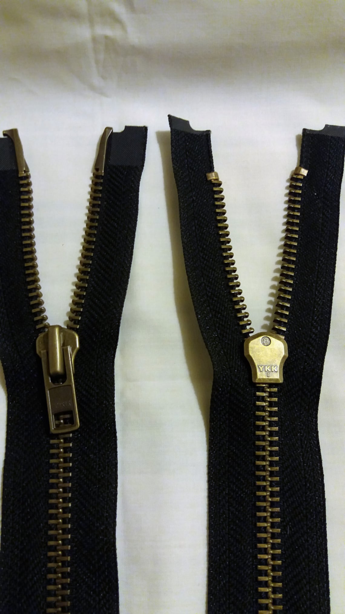 Zipper. Antique Brass No 8 Heavy Duty Zip. Black. 61 Cm Long. Two Way