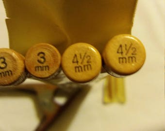 Bamboo knitting needles
