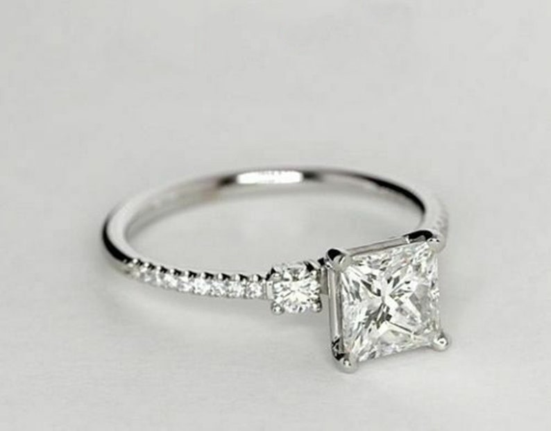 Princess Cut White /& Round Diamond Ring Three Stone Engagement RIng Anniversary Diamond Ring Solitaire With Accents CZ Diamond Ring