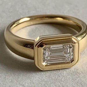 Solitaire Engagement Ring, Emerald Moissanite Diamond Men&#39;s Or Woman&#39;s Wedding Ring, 18K Yellow Gold Promise Ring, Valentine&#39;s Gift Ring