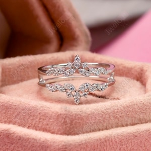 Classic Round Moissanite Diamond Wedding Band, Enhancer Guard Band, Trendy Enhancer Wrap-Band, Women&#39;s Anniversary Gift, Valentine&#39;s Gift