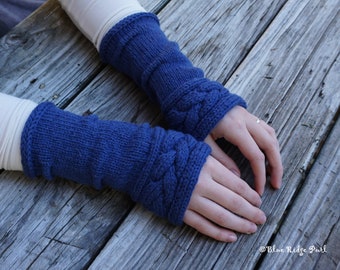Knitted arm warmers / blue knit gloves / merino wool fingerless mitts / Highland braid arm warmers / Outlander inspired