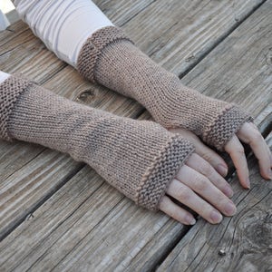 Knit wool gloves / Outlander inspired gloves, Castle Leoch fingerless gloves, Claire's gloves, brown knit gloves