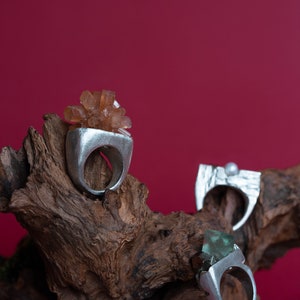 Raw aragonite ring, March birthday gift, Rough gemstone, Statement silver ring, Avantgarde ring, Peach Aragonite silver ring image 8