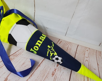 274 - School cone sugar cone school enrollment footballer football fabric kicker Libäro