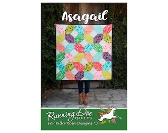 Asagail Quilt Pattern by Running Doe Quilts for Villa Rosa Designs. Fat Quarter-friendly quilt pattern.