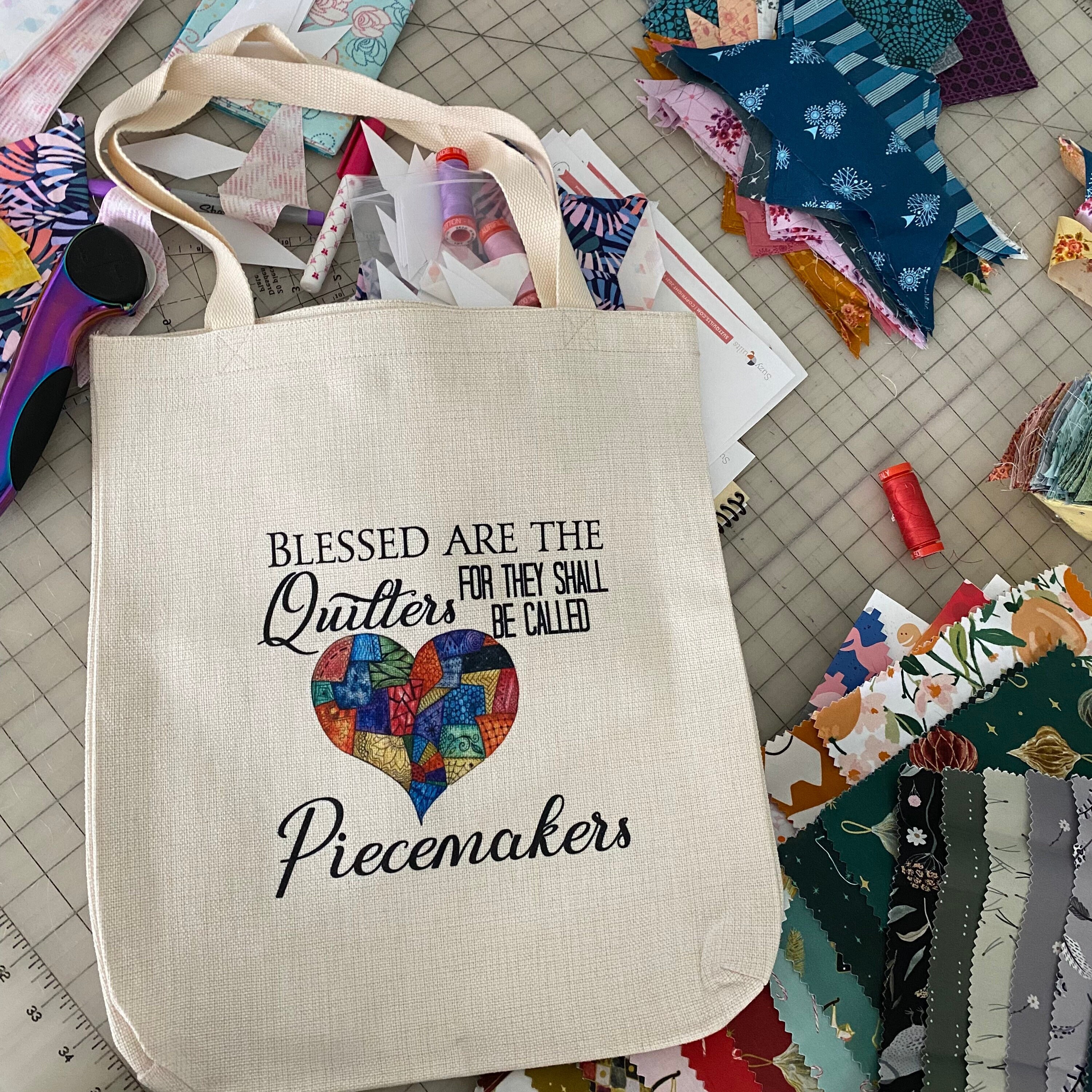  Blessed Are The Quilters - Funny Cute Quilting Tote Bag :  Clothing, Shoes & Jewelry
