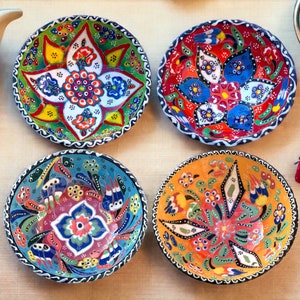 Elegant Set of 4 Handcrafted 12 cm Ceramic Bowls Perfect for Snacking and Stylish Decor