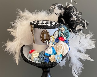 Mini top hat, Alice in Wonderland Mini Blue Top Hat, mad tea party, alice diorama hat, mad hatter hat, steampunk alice hat