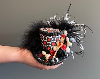 Micro mini top hat, card mini hat, queen of hearts hat, crown queen, Alice in wonderland, mad hatter tea party