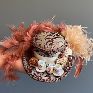 Mini bicorn, mini hoge hoed, mad hatter hoed, tea party hoed, steampunk hoed, tricorn Marie Antoinette, rococo