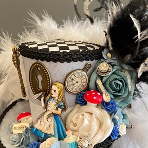 Mini top hat, Alice in Wonderland Mini Blue Top Hat, mad tea party, alice diorama hat, mad hatter hat, steampunk alice hat image 3