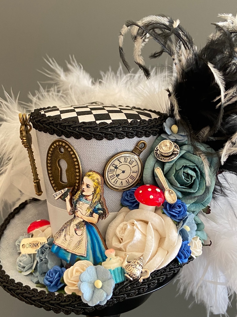 Mini top hat, Alice in Wonderland Mini Blue Top Hat, mad tea party, alice diorama hat, mad hatter hat, steampunk alice hat image 3