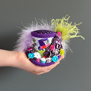 Micro mini top hat, mad hatter mini hat, mad hatter diorama, alice in wonderland, tea party hat, tea hat, tula pink alice