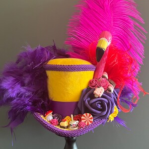Kentucky derby hat, mini top hat, Alice in wonderland, tea hat, mad hatter hat, flamingo hat, candy hat, medium hat imagem 2