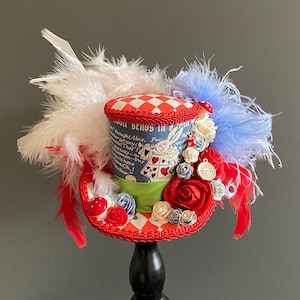 Mini top hat, the white rabbit mini hat, alice in wonderland, tea party mini top hat, diorama hat, alice hat, tea hat
