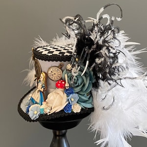 Mini top hat, Alice in Wonderland Mini Blue Top Hat, mad tea party, alice diorama hat, mad hatter hat, steampunk alice hat image 5