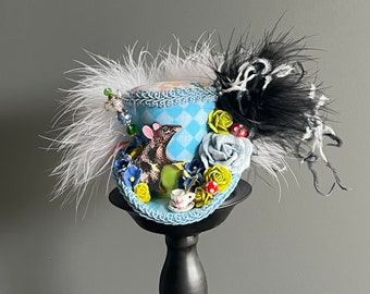 Micro Mini Top Hat, Dormouse Mini Diorama Hat, Mad Hatter  display picture 1
