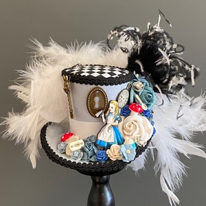 Mini top hat, Alice in Wonderland Mini Blue Top Hat, mad tea party, alice diorama hat, mad hatter hat, steampunk alice hat image 4