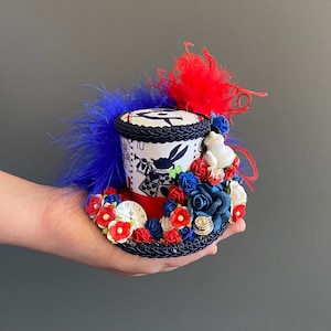 Micro mini top hat, white rabbit diorama hat, alice in wonderland mini top hat, mad hatter hat, mad tea party hat, bridal shower hat