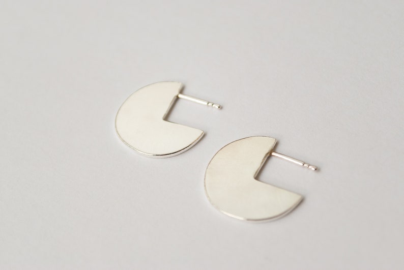 AMELIE. 3/4 stud earrings available in silver copper and 925er Silber
