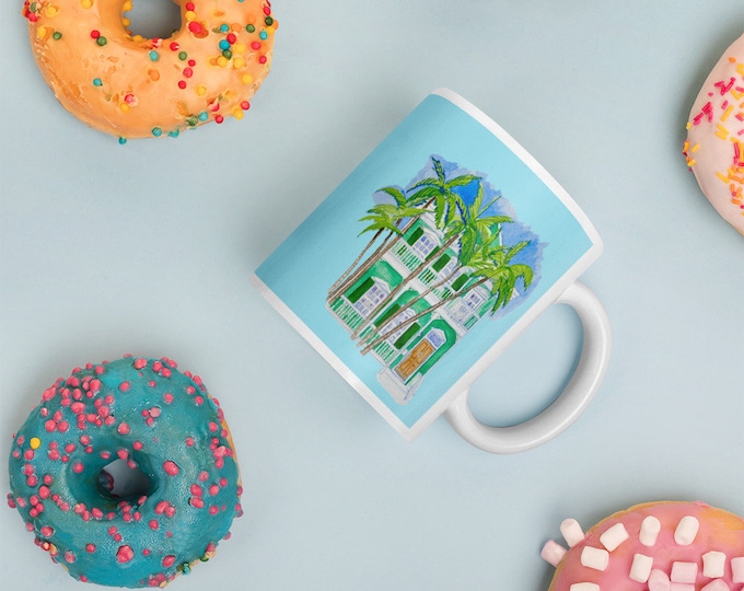 Key West Cottage in Green glossy mug