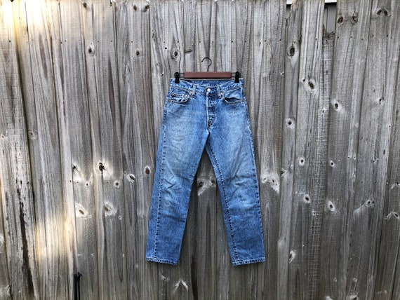 Levi 501 Medium Wash Jeans