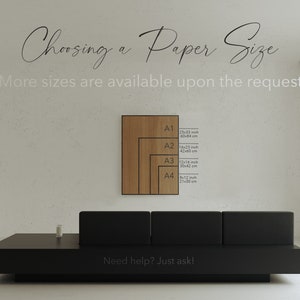 Puede incluir: Un marco de madera marr&oacute;n con cuatro tama&ntilde;os de papel diferentes mostrados. Los tama&ntilde;os est&aacute;n etiquetados como A1, A2, A3 y A4 con sus medidas correspondientes en pulgadas y cent&iacute;metros. El texto "Choosing a Paper Size" est&aacute; escrito encima del marco. El texto "More sizes are available upon the request" est&aacute; escrito debajo del marco. El texto "Need help? Just ask!" est&aacute; escrito debajo del marco.
