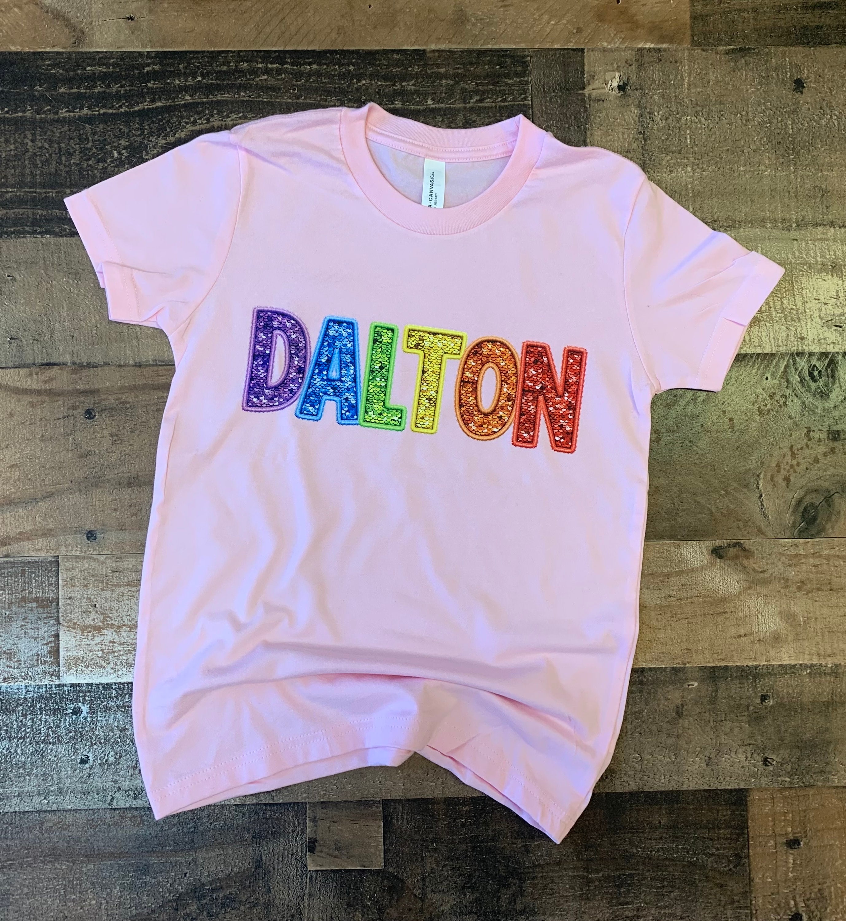 T-shirt basique à rayures multicolores à manches courtes pour