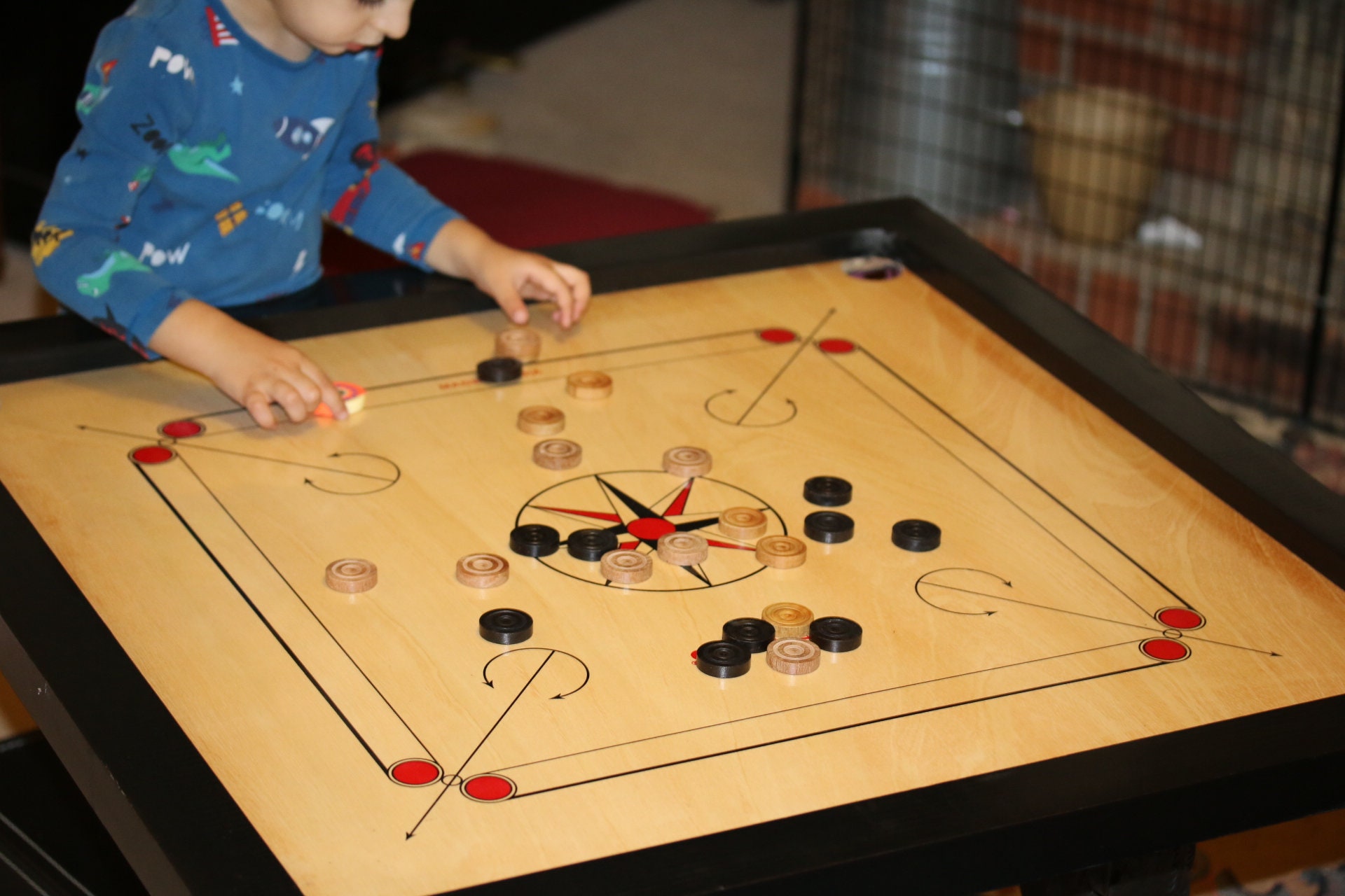 33 x 33 Large Carrom Board, Coins, Striker & Boric Powder Set Family Fun  Game 