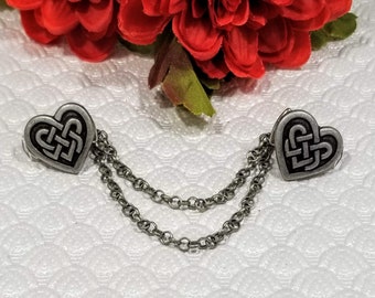 Clip de suéter con corazón celta: cierre de cárdigan de peltre