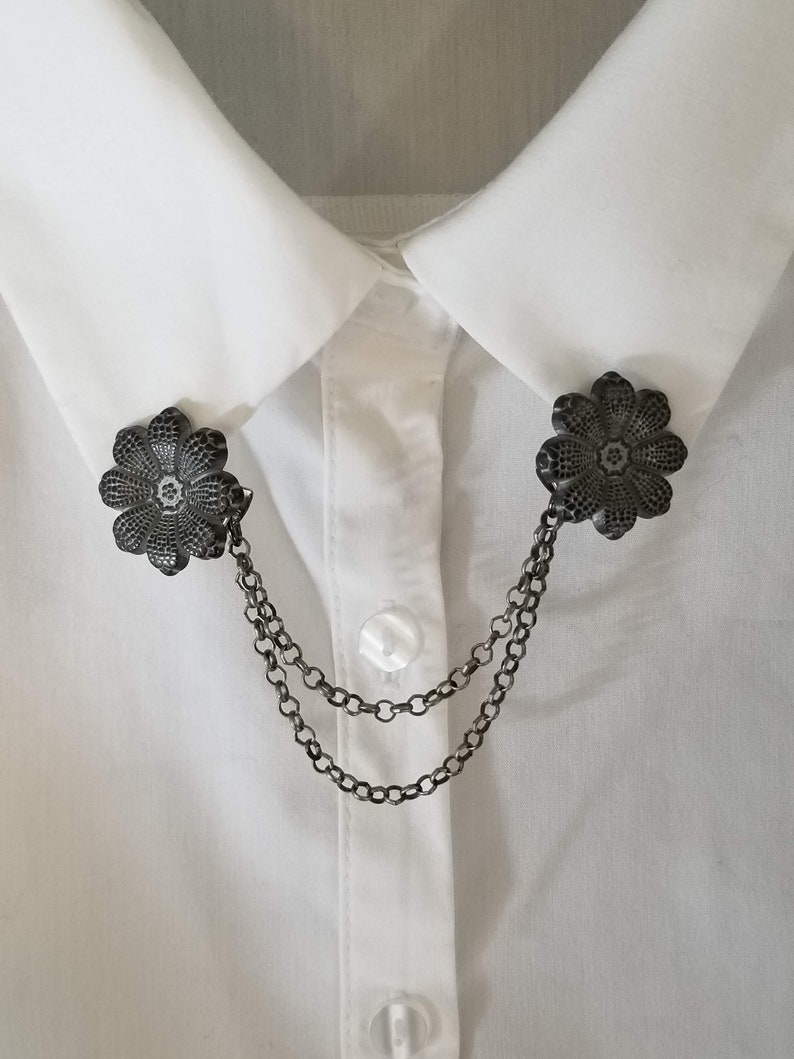 Sweater Closure 5050 Gray Round Flower Sweater Cardigan Clip