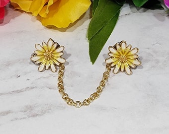 Pinza para suéter con margaritas, broche para cuello de cárdigan, cadena dorada