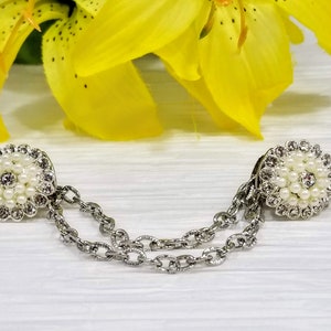 Rhinestone Faux Pearl Sweater Clip: Cardigan Collar Closure
