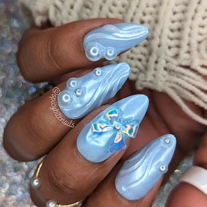 The Blue Pearl - Blue and White Chrome Pearl Coquette False Press-On Nail Extensions 10pcs