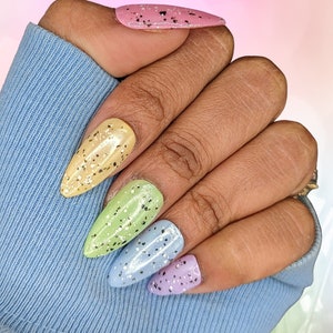 Spring Hop - Pastel Rainbow Speckled Skittles Press-On Nail Extensions 10pcs
