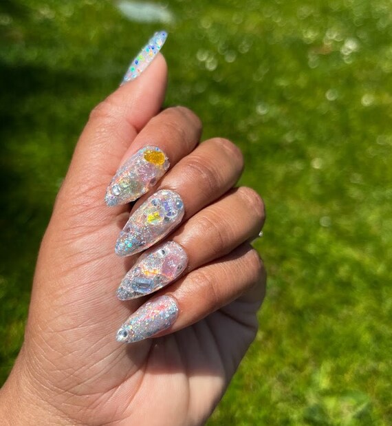 Golden moments! 🌟💅 Elevate your nails with our chic gold chrome nail  extensions. Because your fingertips deserve a touch of luxury.... |  Instagram