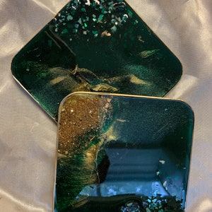 Resin coasters Set of 4 coastershandmade giftemerald green coasters emerald green gold decorChristmas table setting green table decor image 5