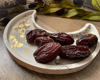 Chic Moon Tray| Ramadan deco| eid tray| eco-friendly decor| rustic deco| boho chic tray|handmade gifts| eco-friendly deco| Natural crescent