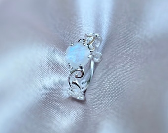 Rainbow Moonstone ring, Vine ring, Promise ring, moonstone jewelry, Moonstone rings, Sterling silver moonstone, Moon stone ring,