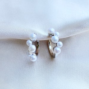 Sterling Silver freshwater Pearl earring, Pearl hoop earrings, Pear huggies, Organic Pearl, Gift for her, Pearl earrings, bride earrings