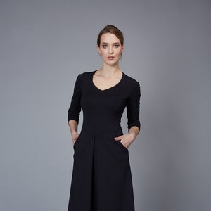 Zwarte casual jurk elegante zakelijke jurk kantoorkleding comfortabele kokerjurk D LIRA Etsy Nederland