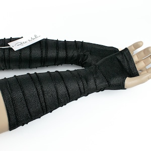 Finger loop glove - Etsy 日本